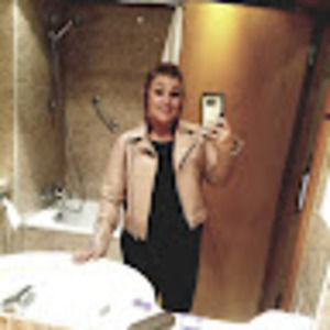 Meet your Posher, Monica